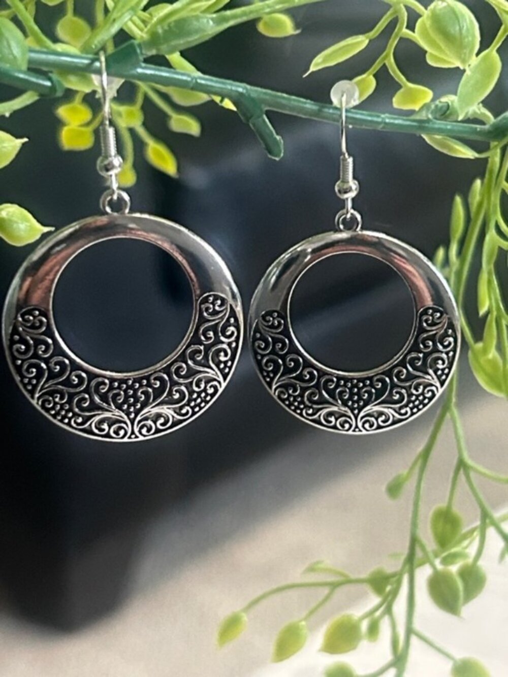 Vintage Boho Antique Silver Tone Scrollwork Filigree Circle Drop Earrings - NWOT